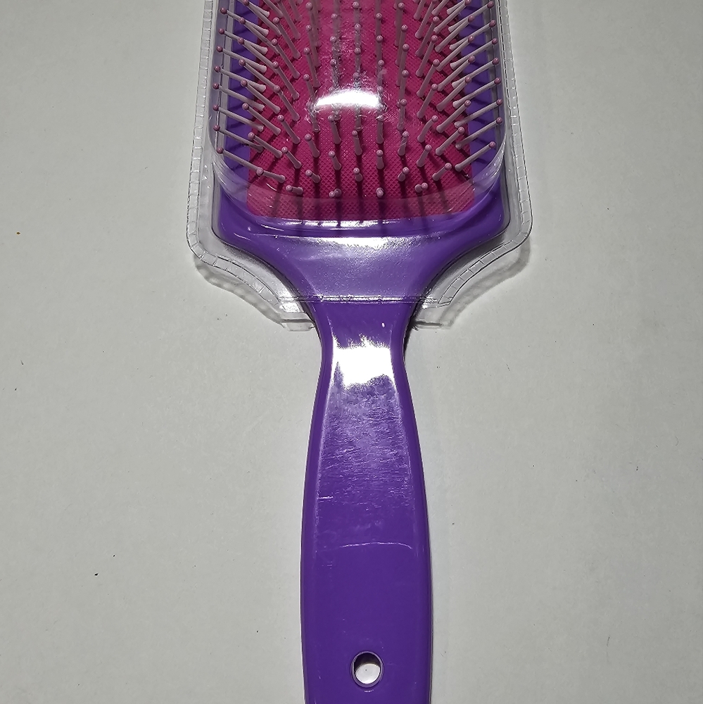 Trolls Hairbrush - Picture 4 of 9
